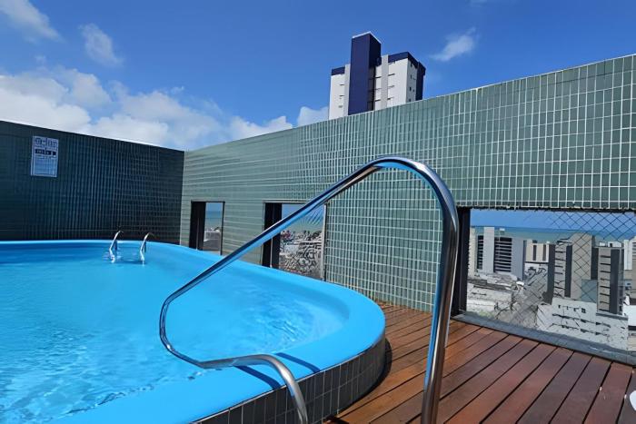 ACONCHEGANTE em Tambaú, piscina, garagem FIXA e completo!