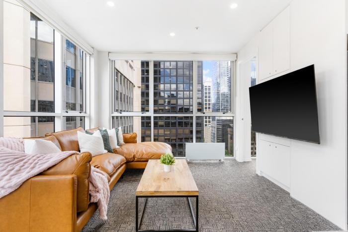 Spectacular William St Apartment - Sleeps 12