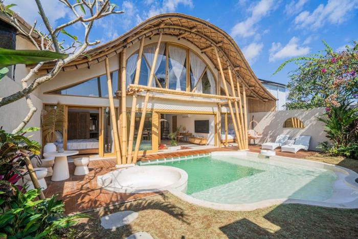 NEW! Villa Bamboo Nest - 3BR Villa in Kerobokan