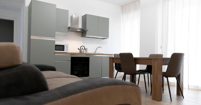 Adelphi Guest House 1