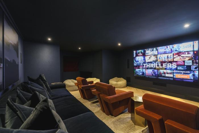 Beaumont Exquisite Lakeland House, Sleeps 10