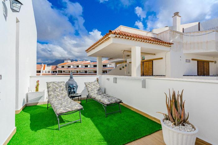 Exclusive Penthouse Front Ocean View Heated Pool