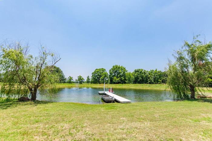 Fischer Farmhouse (Pet friendly)