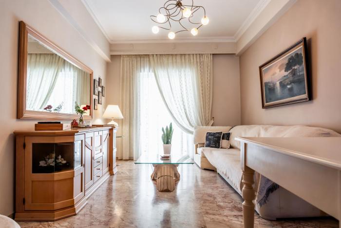 Cozy Cloud Apartment Nafplio