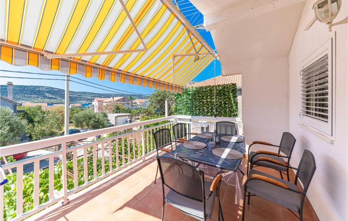 Two-Bedroom Apartment In Poljica