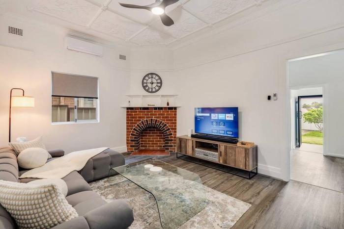 Spacious 3-Bedroom Family Home in Concords Heart!