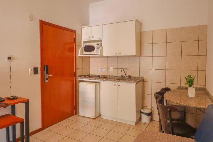 Apto para 4 pessoas vista piscina e mar - ME01I