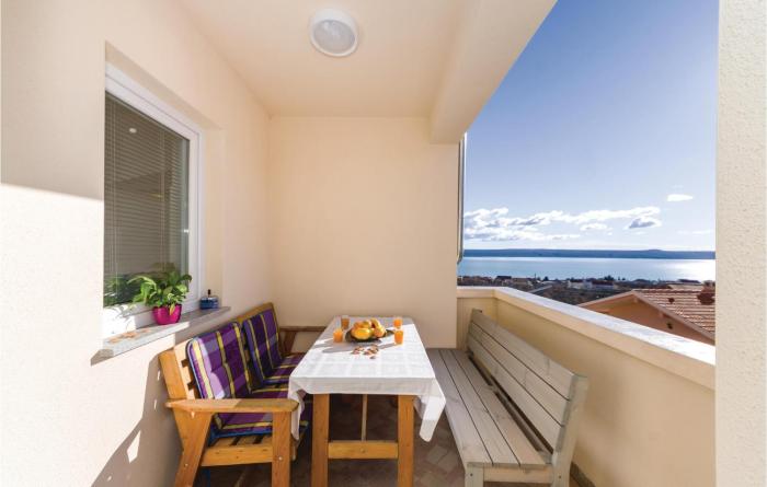 Two-Bedroom Apartment In Maslenica