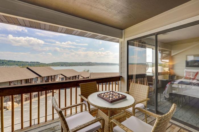 Captains Quarters at Kimberling Crossing