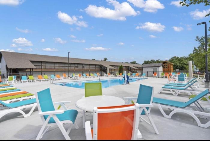 Pleasure Point at Kimberling Crossing