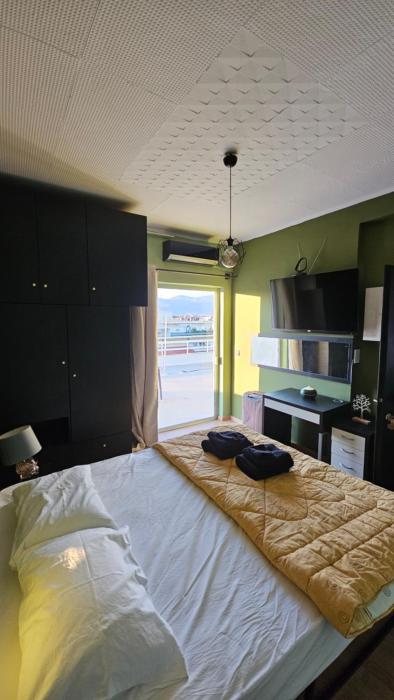 Kind Chloé - Deluxe Studio Athens view from the 5th floor