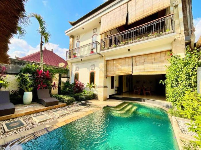 Pleasant Balinese Style Lotus