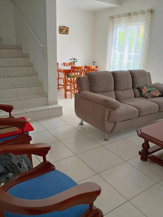 Casa da Praia, 500m da praia da Enseada