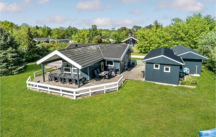Gorgeous Home In Ørsted With Kitchen