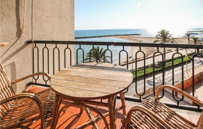 4 Bedroom Lovely Apartment In Cunit