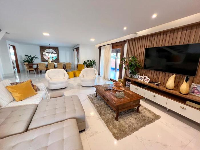 Casa de Novela com Piscina e Area Gourmet