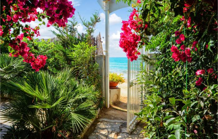 2 Bedroom Gorgeous Home In Sciacca