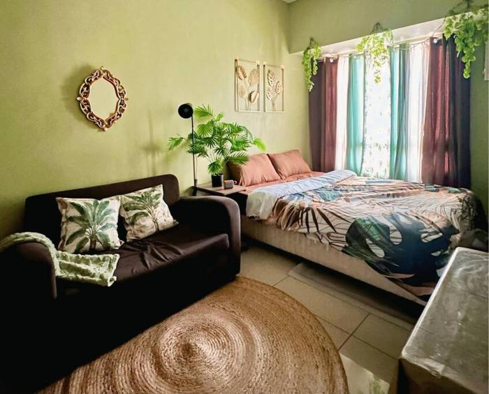 Tropical Haven in Makati CBD