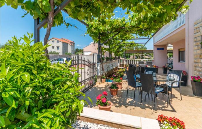 Cozy Apartment In Biograd Na Moru
