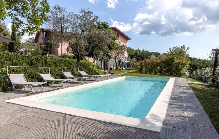 Gorgeous Home In Fivizzano With Wifi