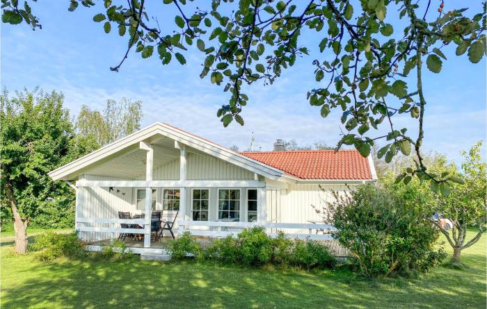 Stunning Home In Borgholm With Wifi