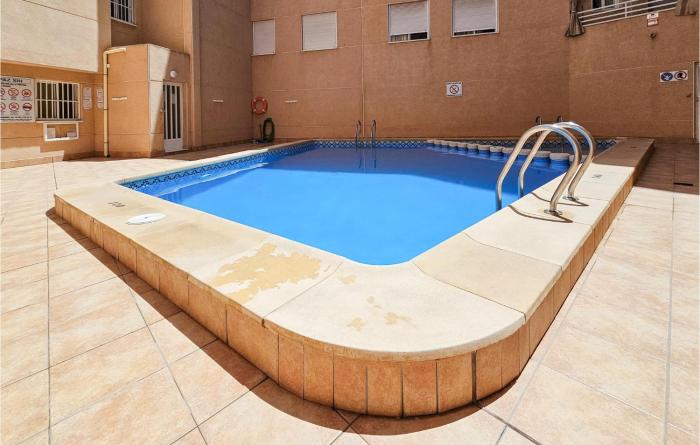 2 Bedroom Cozy Apartment In Torrevieja