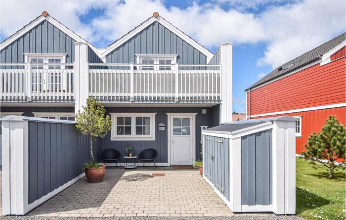 Beautiful Home In Blåvand With Sauna