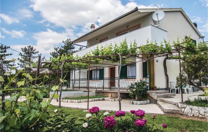 Two-Bedroom Apartment In Zagvozd