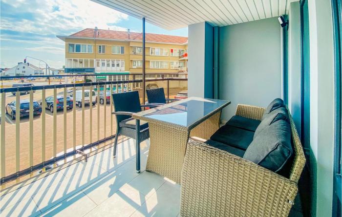 2 Bedroom Nice Apartment In Oostende