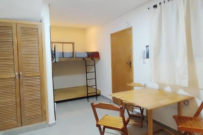 kitnet Un 04 Casa 364 Carvalho em Santos