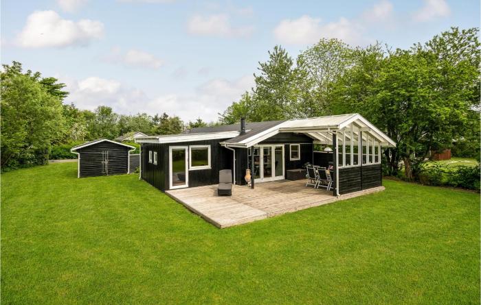 Three-Bedroom Holiday Home In Hemmet