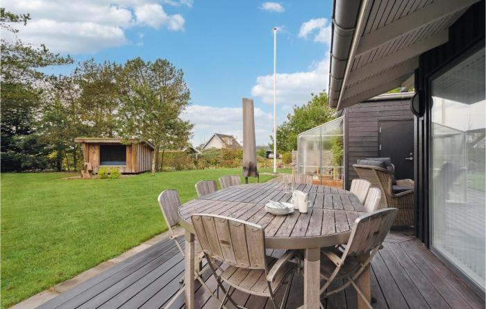 4 Bedroom Cozy Home In Skjern