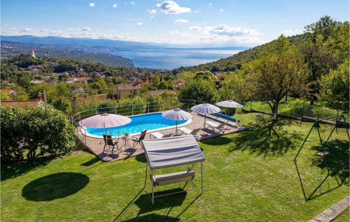 2 Bedroom Cozy Home In Rukavac