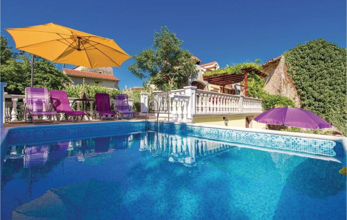 2 Bedroom Cozy Home In Moscenicka Draga