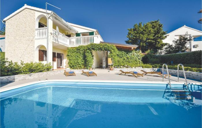 Holiday Home Murter 44 With Outdoor Swimmingpool