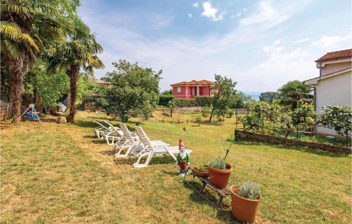 3 Bedroom Stunning Apartment In Lovran