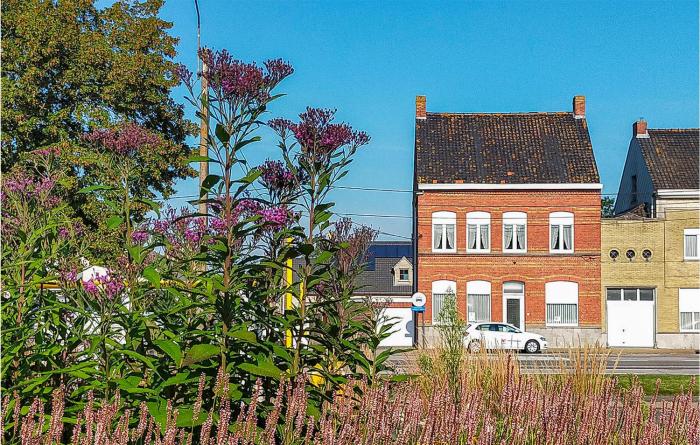 Cozy Home In Oostvleteren With Wifi