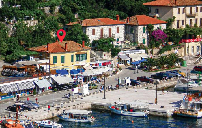 2 Bedroom Cozy Apartment In Rabac
