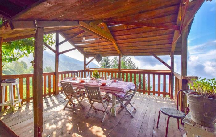 Nice Home In Camaiore With Wifi