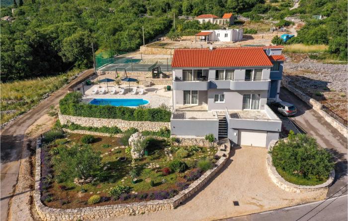 Lovely Apartment In Blizna Donja