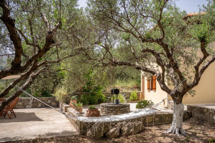 liofito village house