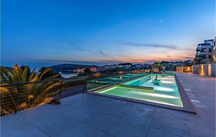 Lovely Apartment In Banjole