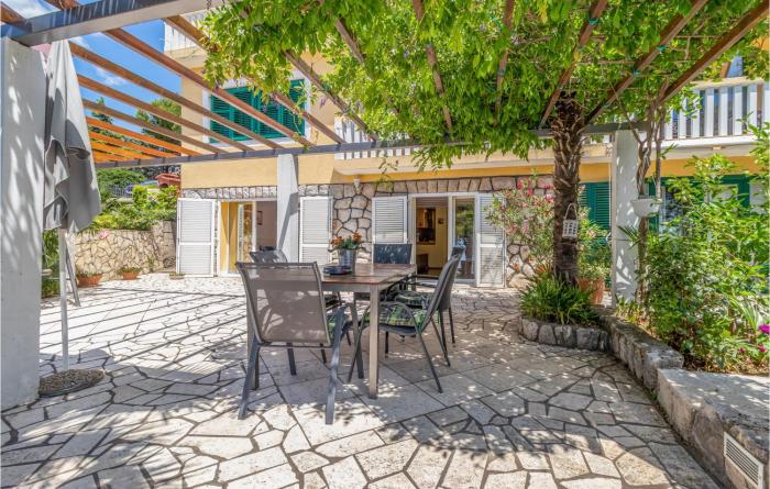 Stunning Apartment In Crikvenica