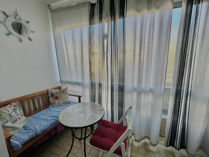 Appartement avec loggia - Proche centre et plage