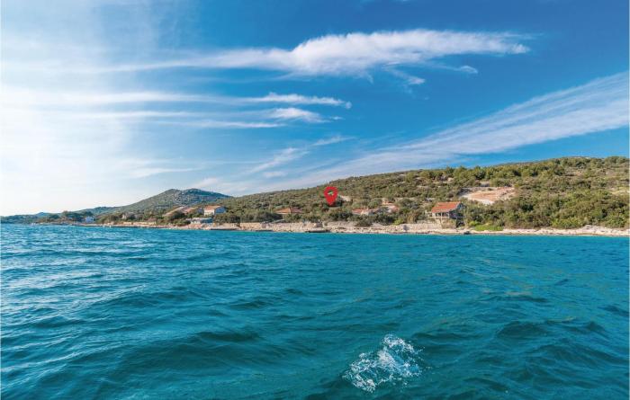 Three-Bedroom Holiday Home In Tkon