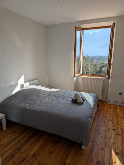 Appart 65m2 avec 2 chambres dans ferme rénovée - Parking gratuit - Grande vue montagnes