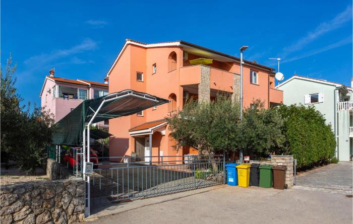 Beautiful Apartment In Krk With Kitchen