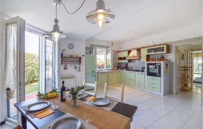 Amazing Home In Celle Ligure Sv