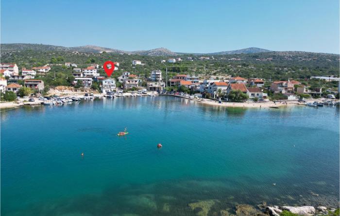 3 Bedroom Beach Front Home In Rogoznica