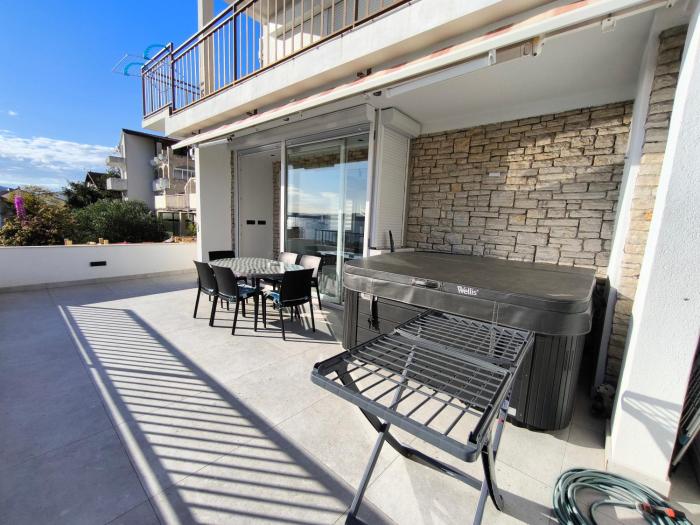 Astramaris Apartments